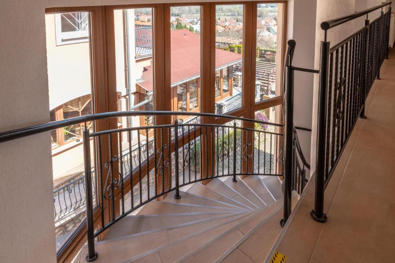 Fonix Wellness *** 1 A Epulet Bed & Breakfast Heviz Exterior photo