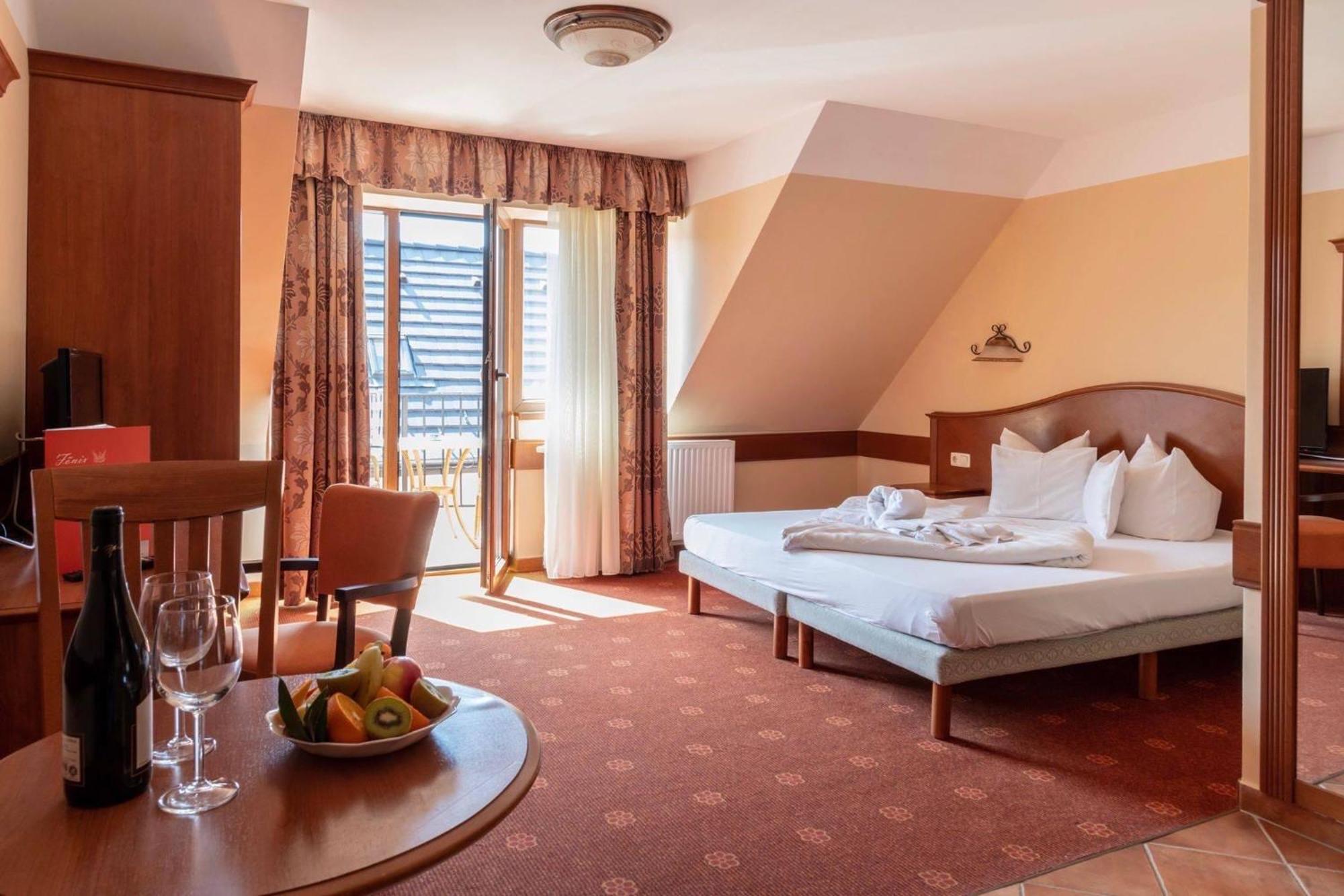 Fonix Wellness *** 1 A Epulet Bed & Breakfast Heviz Exterior photo