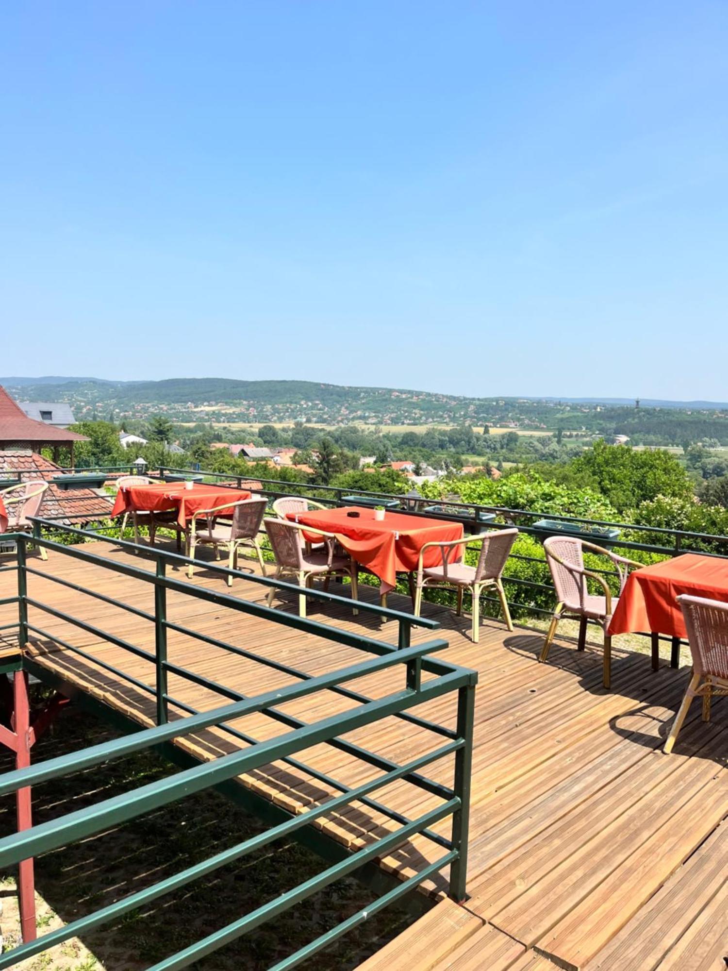 Fonix Wellness *** 1 A Epulet Bed & Breakfast Heviz Exterior photo